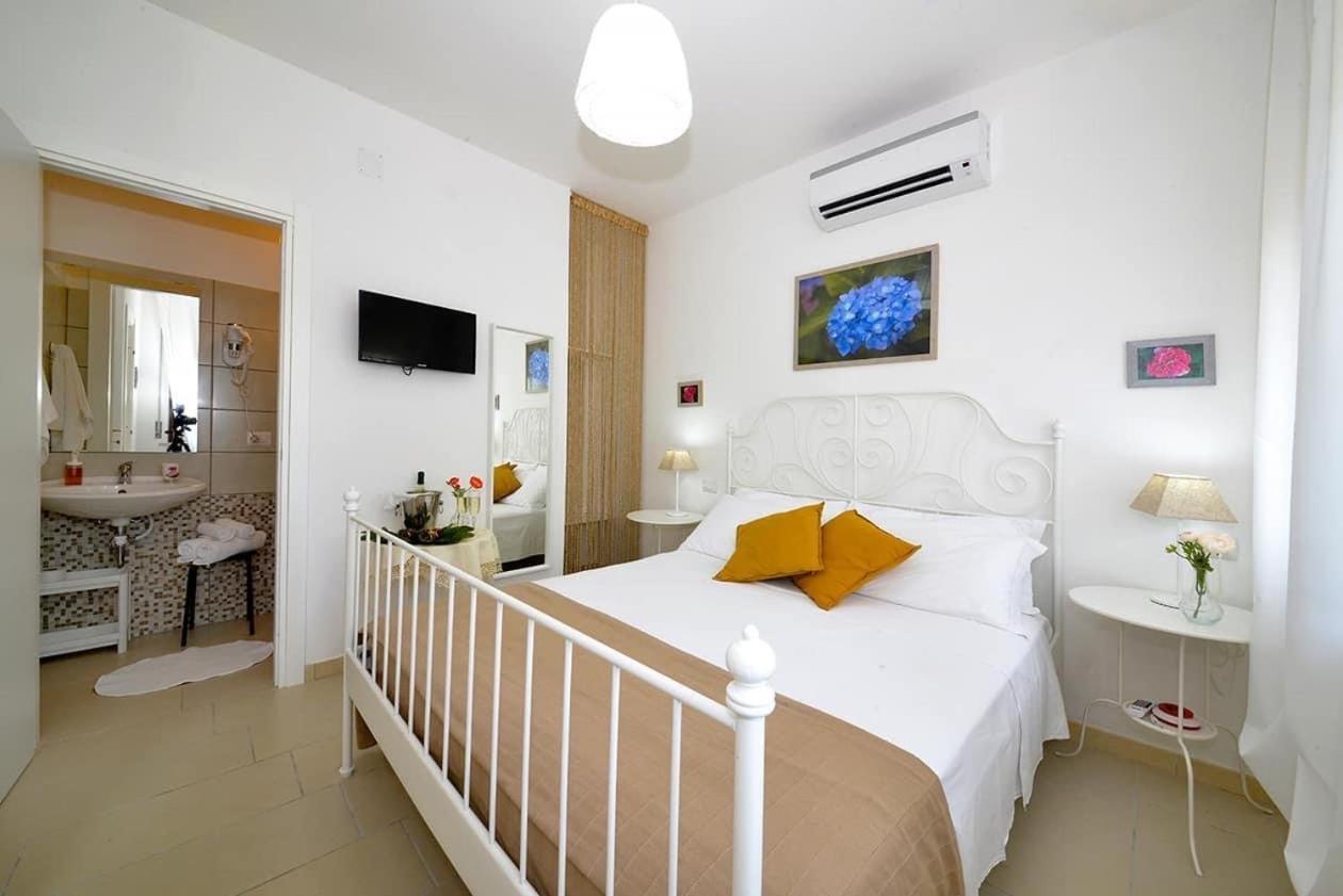 B&B Villa Pacifica Пешичи Екстериор снимка