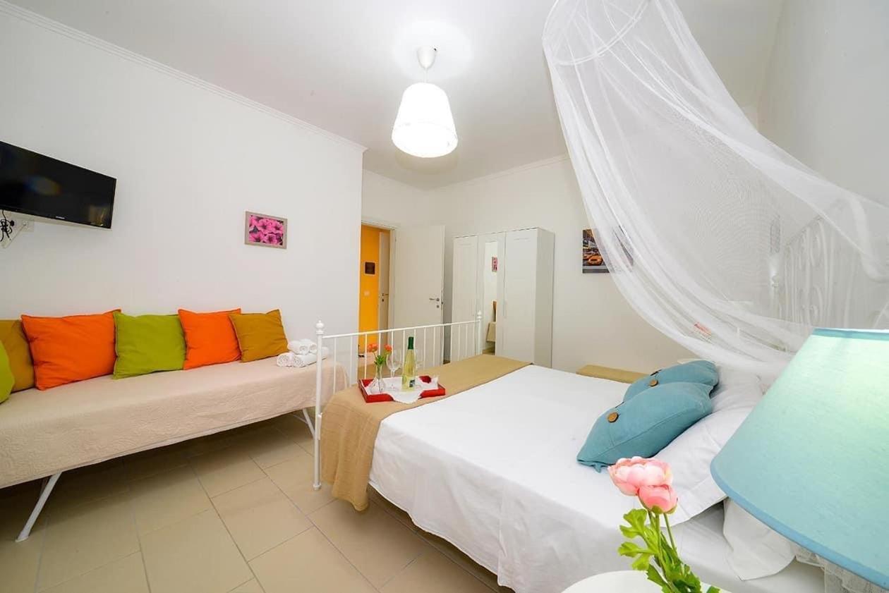 B&B Villa Pacifica Пешичи Екстериор снимка