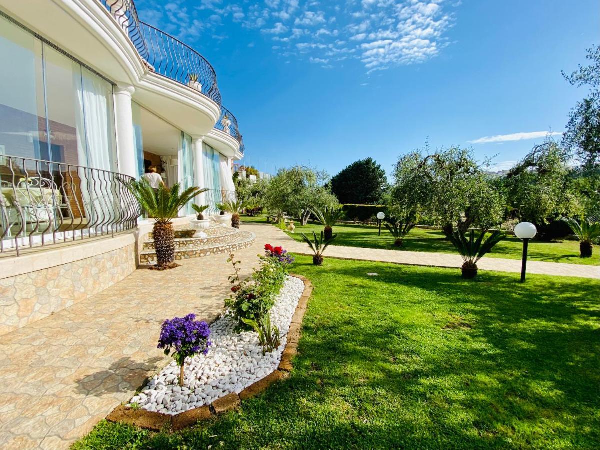 B&B Villa Pacifica Пешичи Екстериор снимка