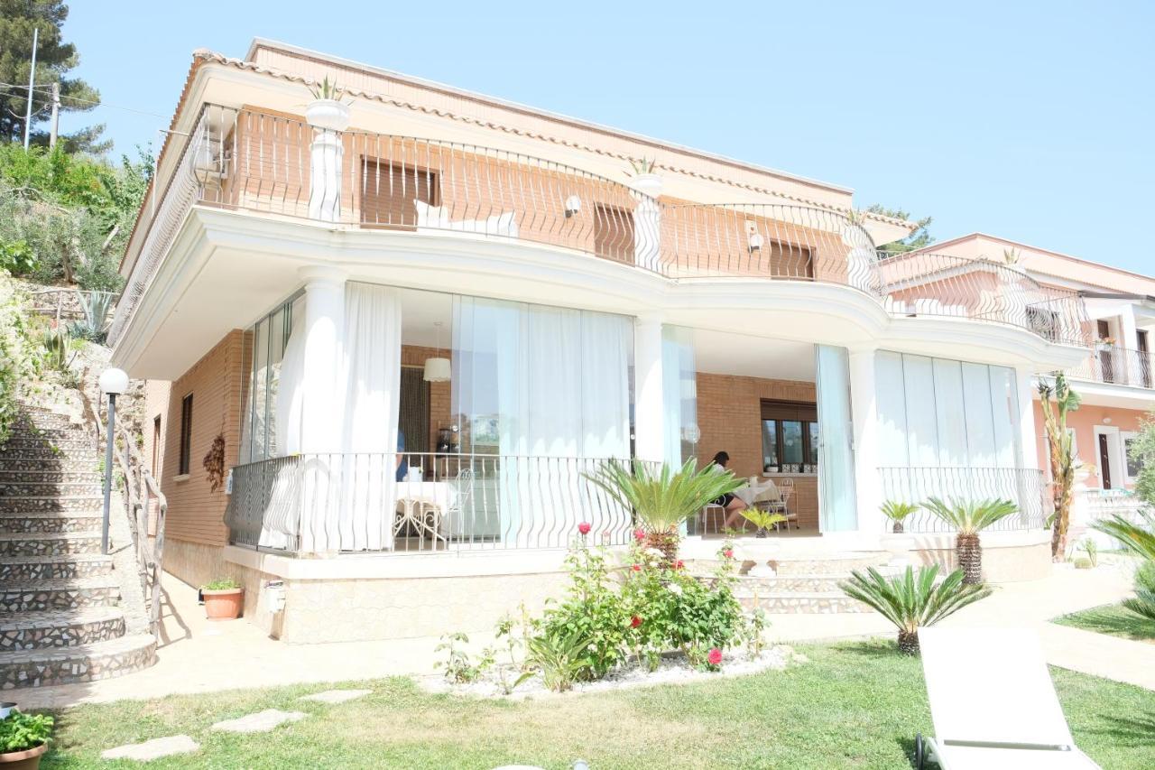 B&B Villa Pacifica Пешичи Екстериор снимка